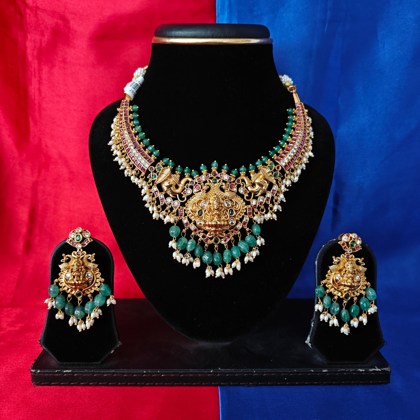 Beautiful Jadau Kundan Kante Necklace With Laxmi Idol
