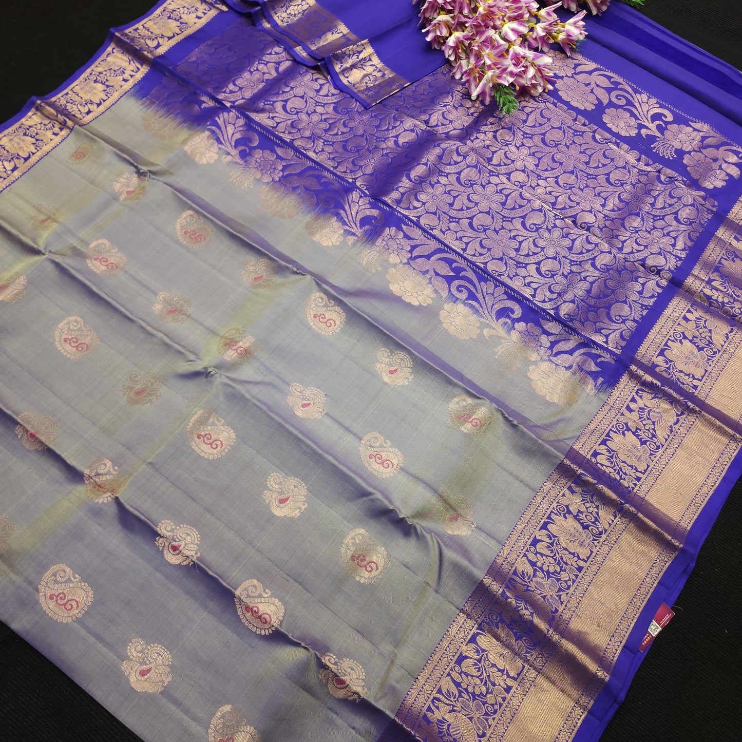 Handloom Kanchi Pattu Butta Light Weight Saree