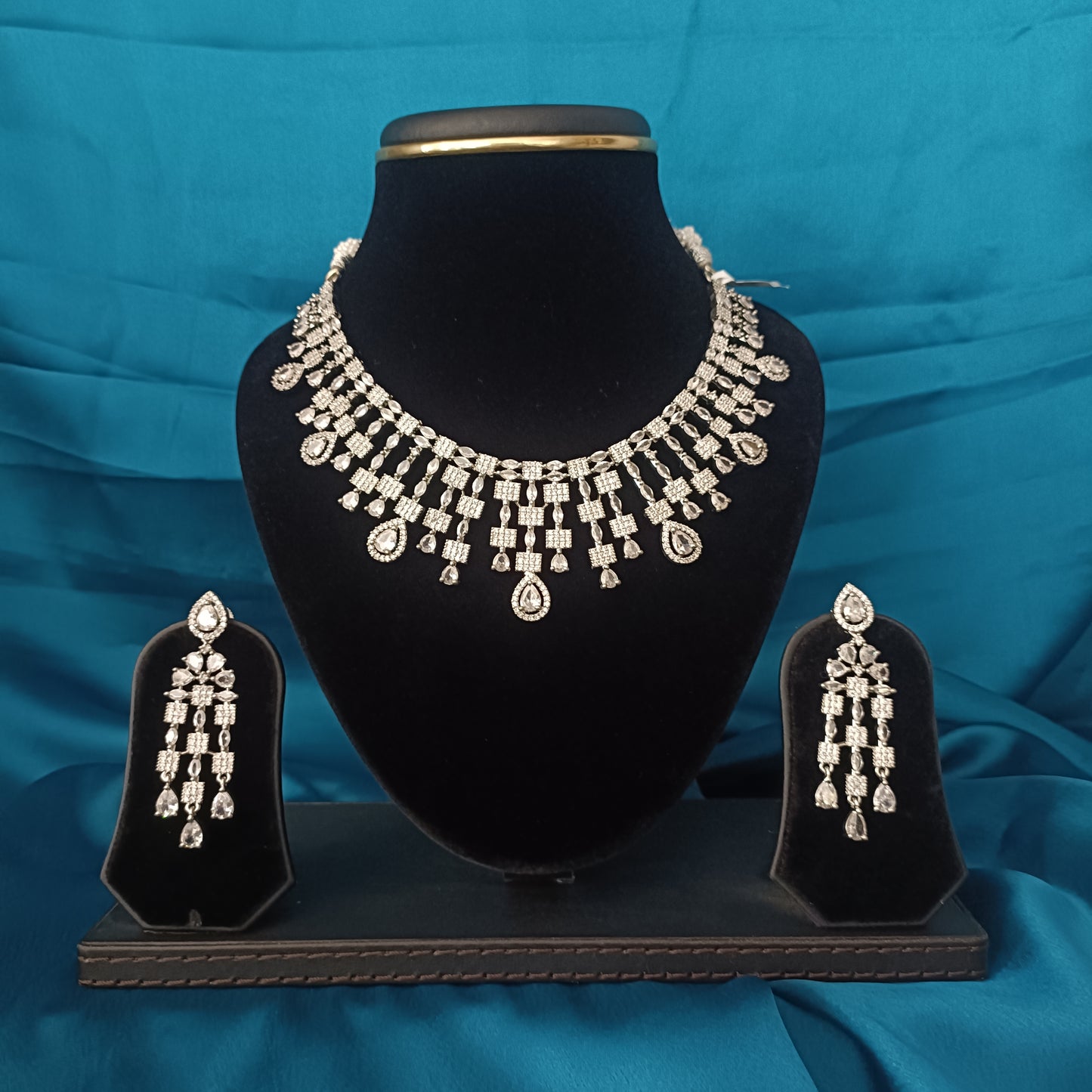 Elegant AD Zircon Short Necklace