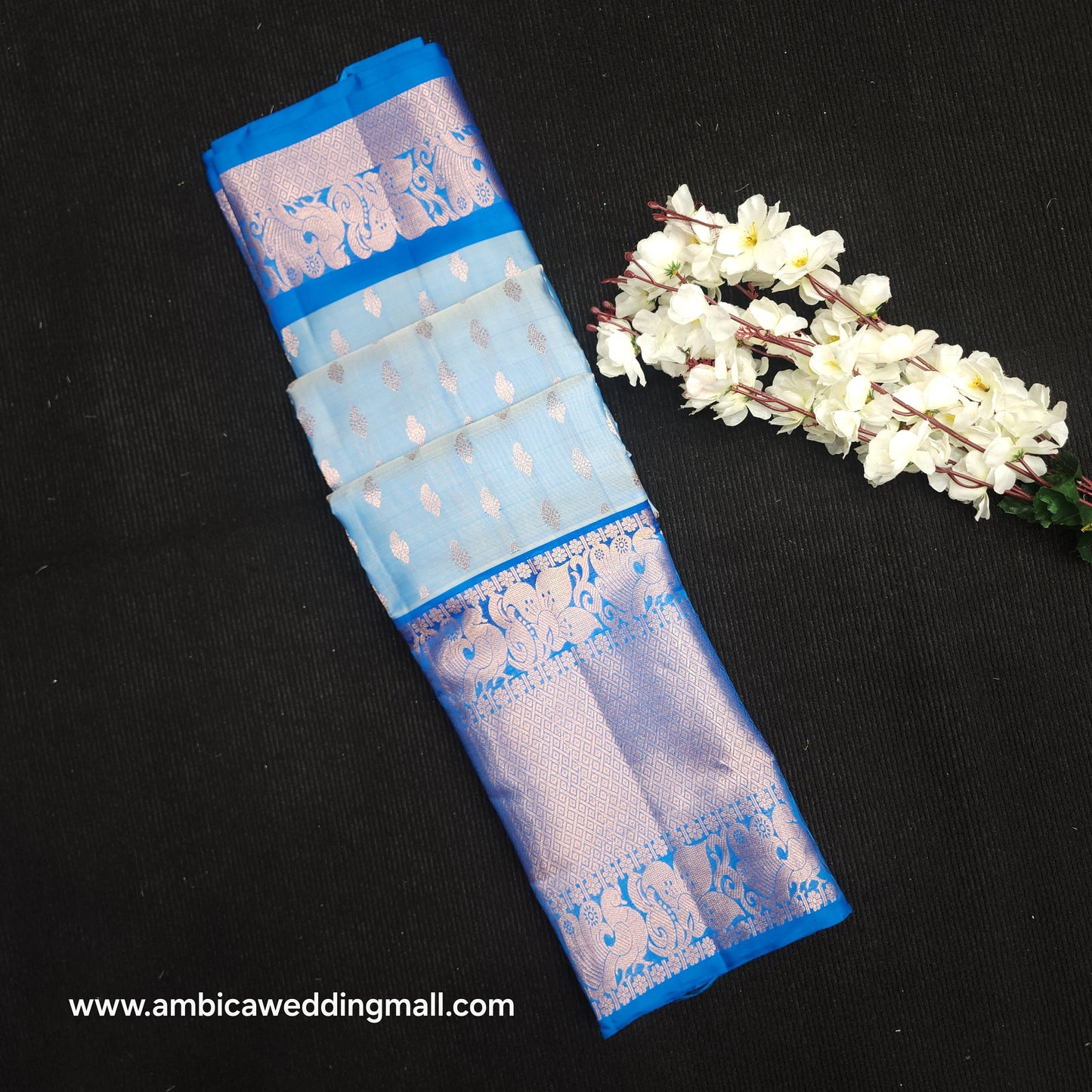 Kanchi Pattu Handloom Butta Light Weight Saree