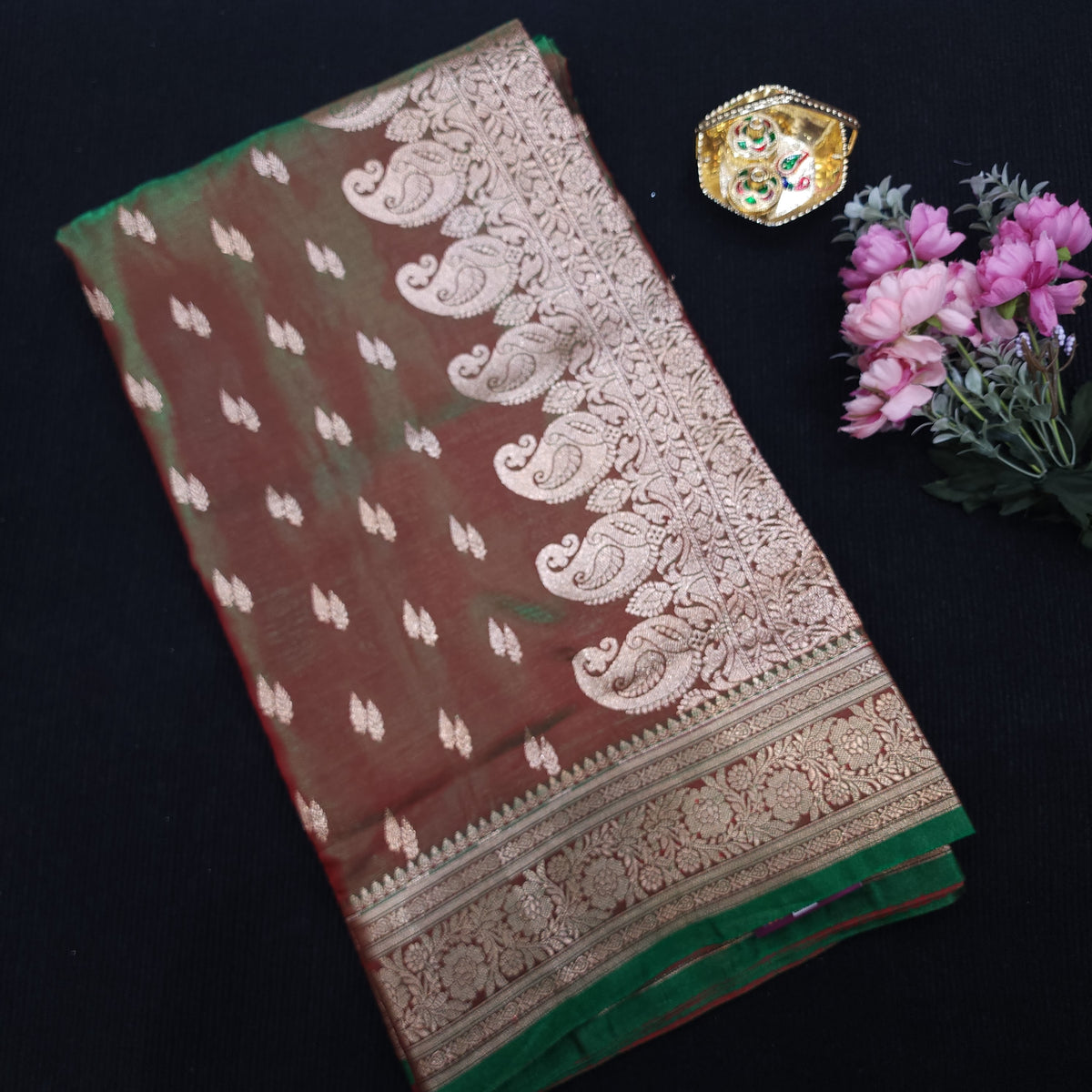 Trending Banaras Vintage saree