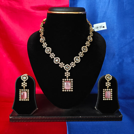 Beautiful Victorian Short Necklace In Baby Pink Stone