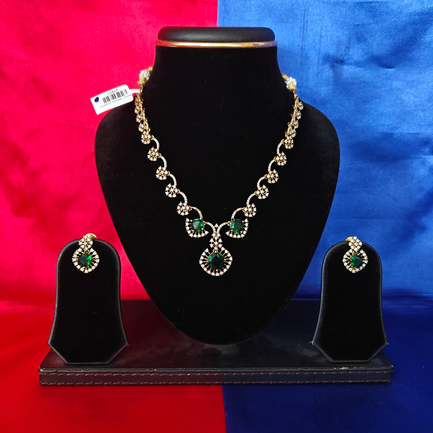 Beautiful Mini Haaram In Green Stone