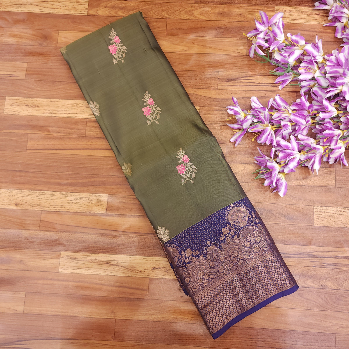Semi Resham Kanchi Pattu Saree