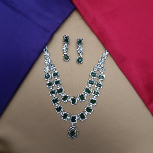 Elegant Silver Layered Emrald Short Necklace