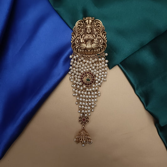 Elegant Short Jada With Pearls