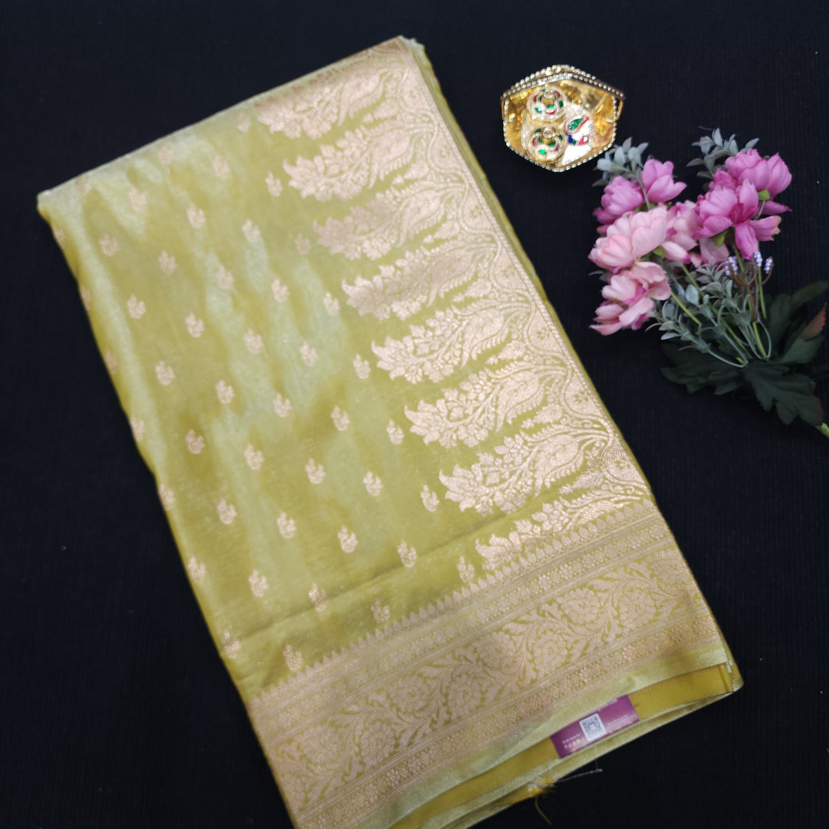 Trending Banaras Vintage saree