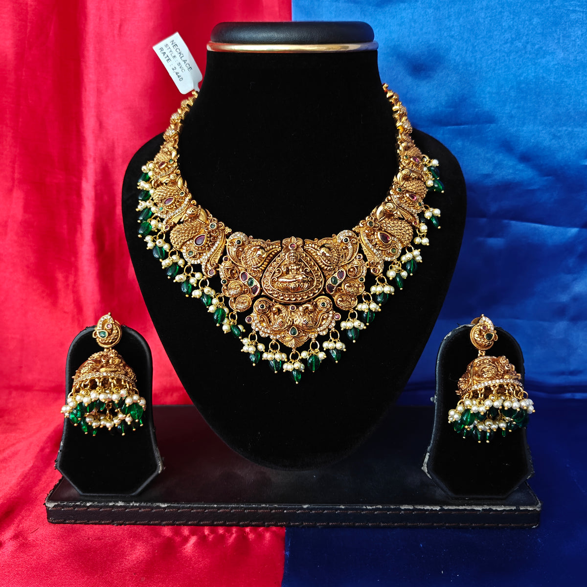 Beautiful Nakshi Short Necklace With Laxmi Idol