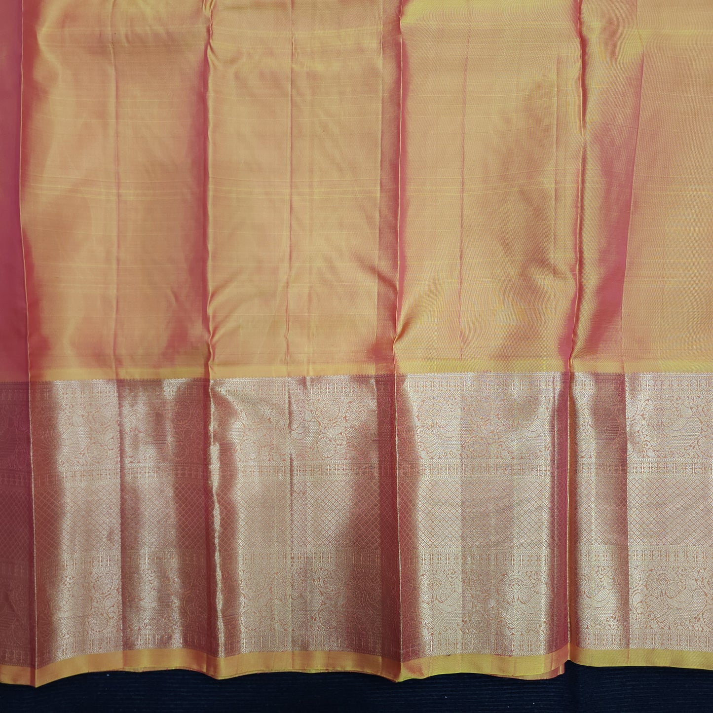 Kanchi Pattu Handloom Butta Saree