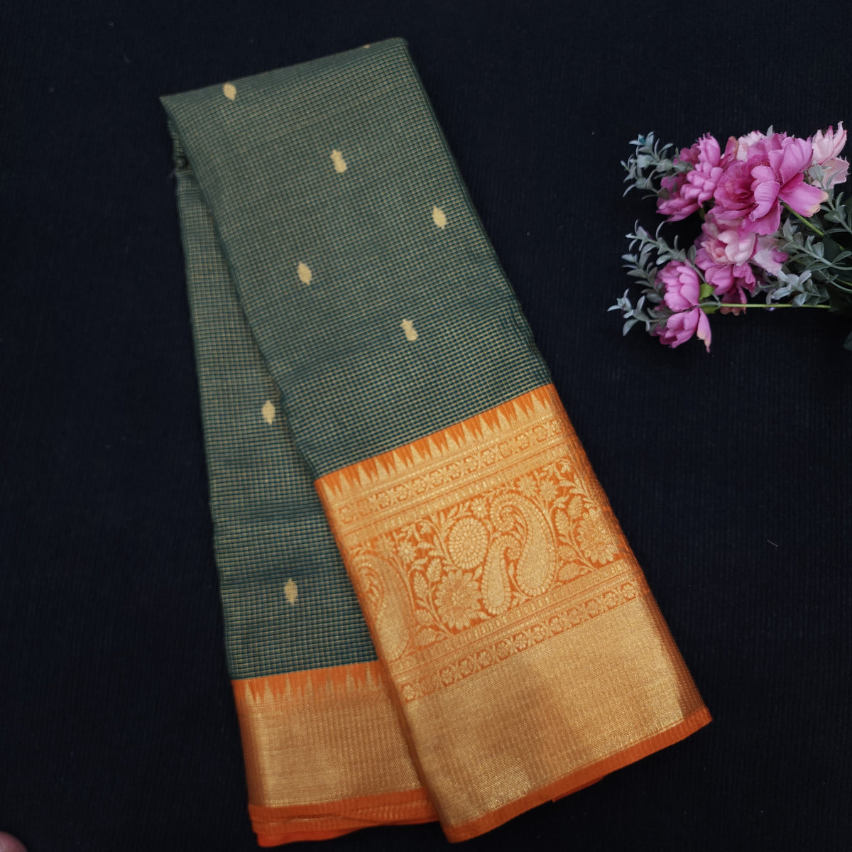 Trending Banaras Vintage saree
