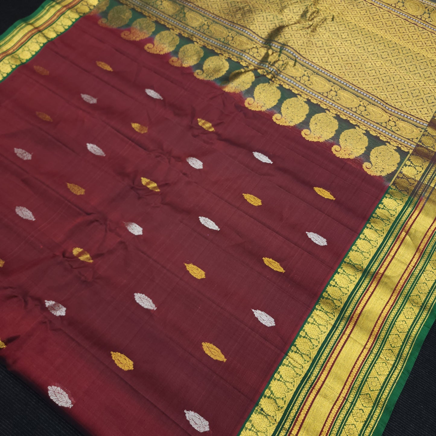 Gadwal Sico Pattu Handloom Sarees