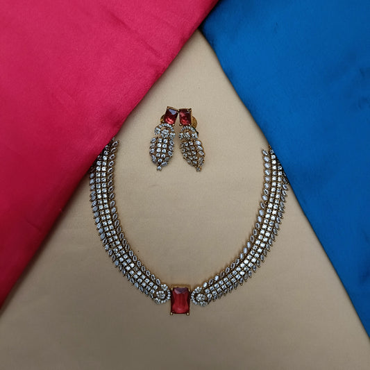 Beautiful Kante Necklace In Red Stone