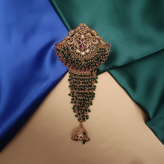 Elegant Short Jada With Green Crystals