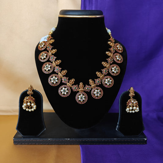 Beautiful Jadau Kundan Short Necklace With Buttas - Ambica Wedding Mall
