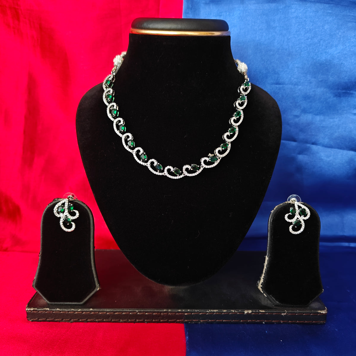 Elegant AD Short Necklace In Green Coloured Stone