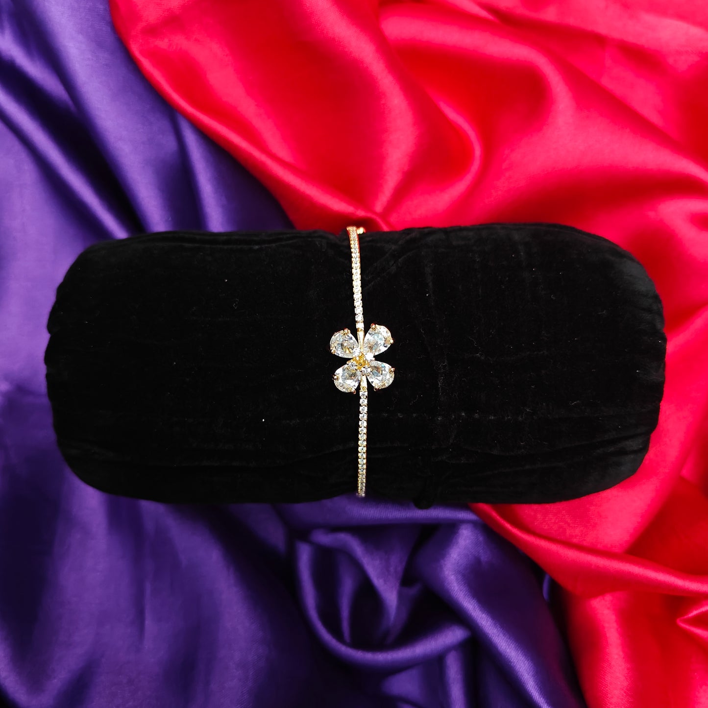 Beautiful Gold Bracelet In White Stone