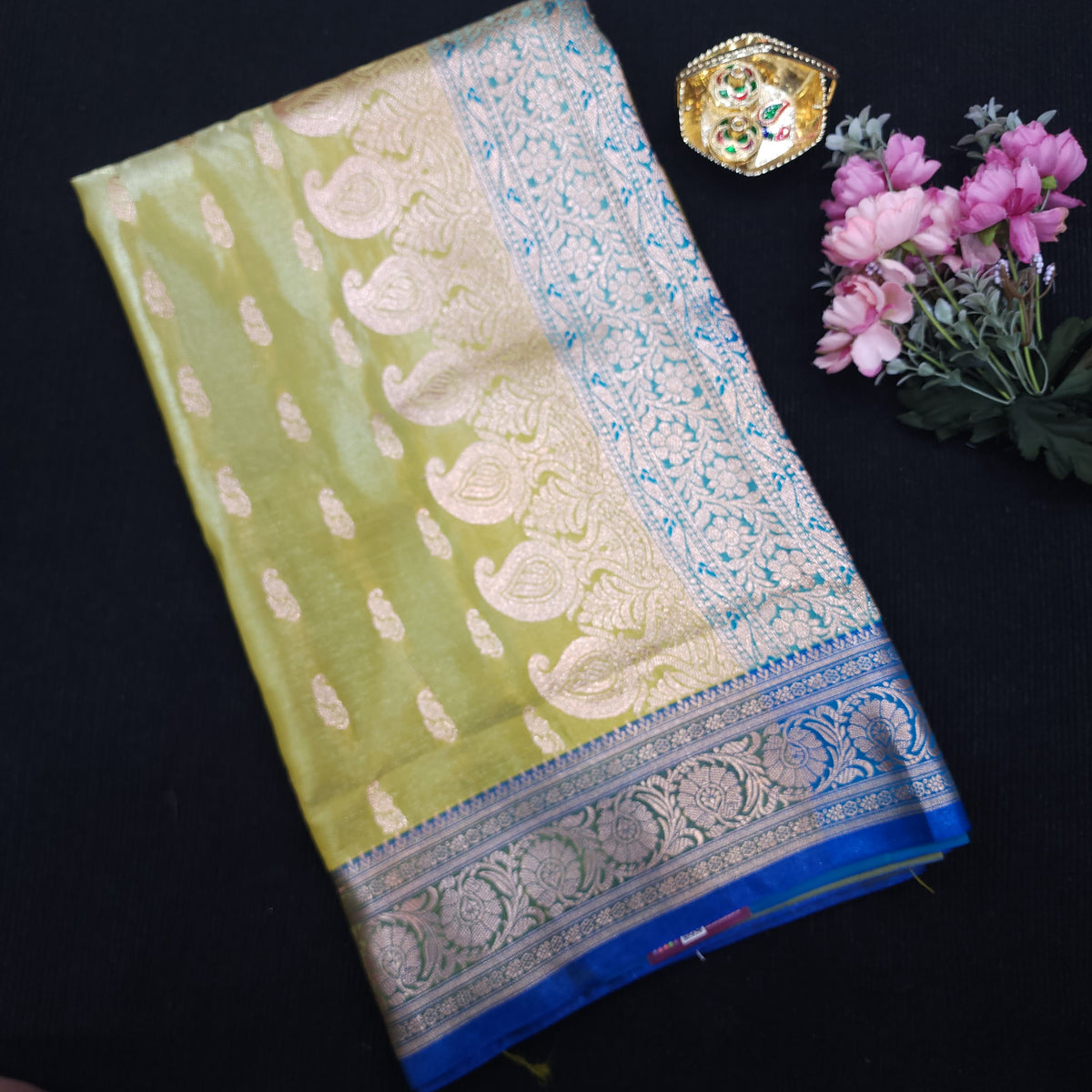 Trending Banaras Vintage saree