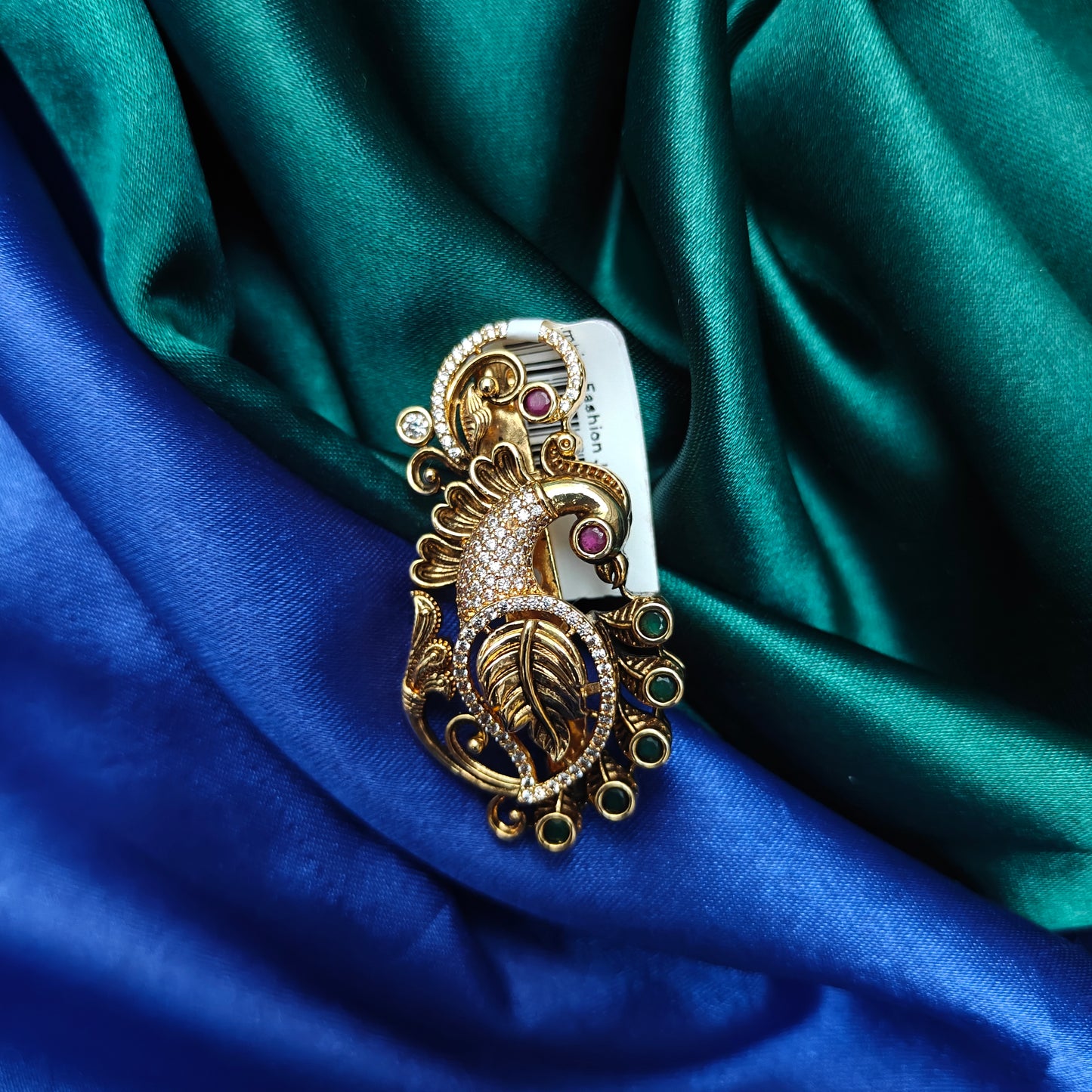 Beautiful Saree Pin In Multi Colour Stone