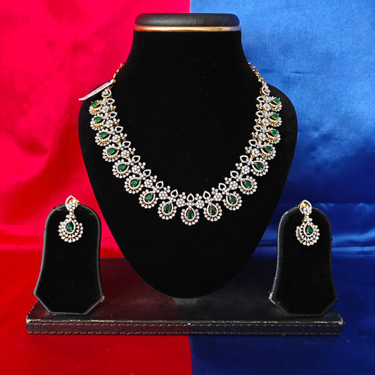 Beautiful GJ Short Necklace In Green Stone