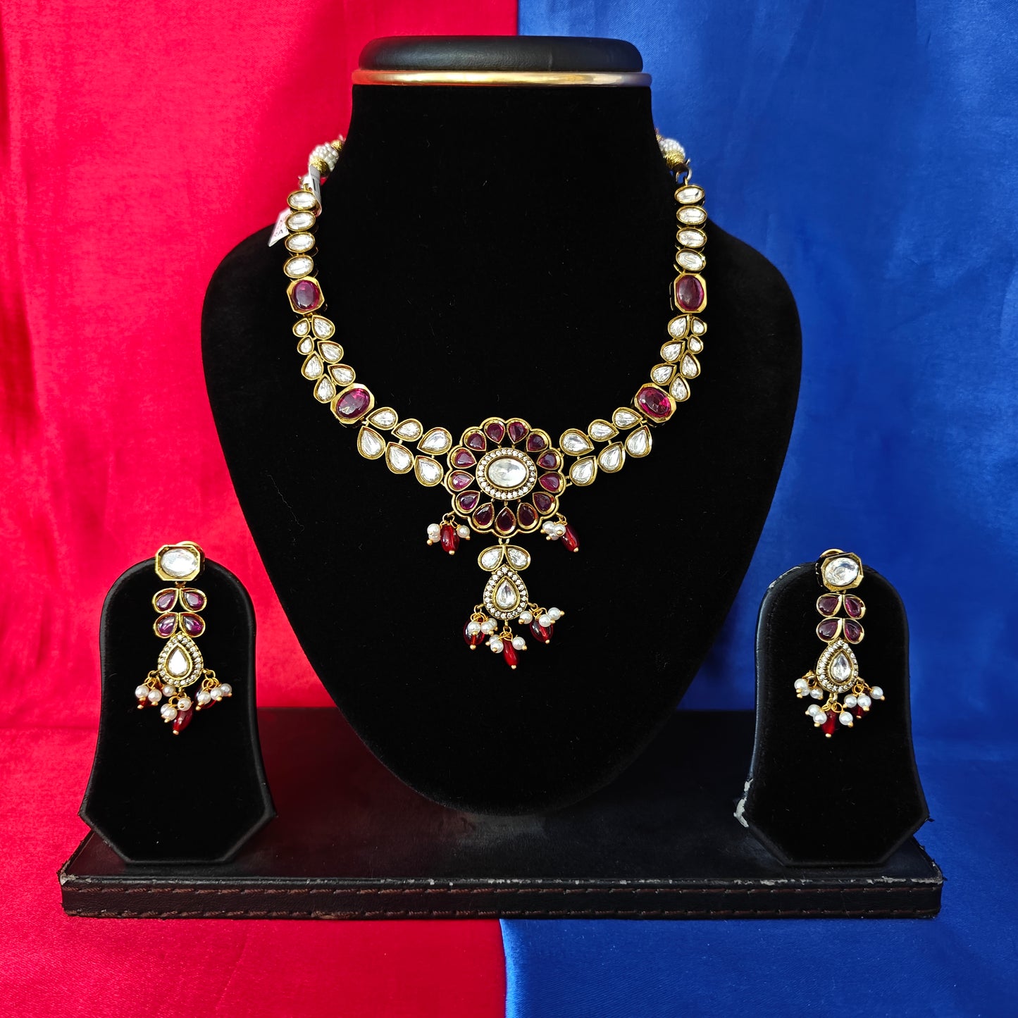 Beautiful Victorian Short Necklace In Ruby Stone