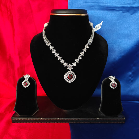 Elegant Silver Short Necklace In Red Stone