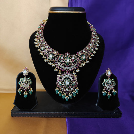 Beautiful Jadau Kundan Short Necklace - Ambica Wedding Mall