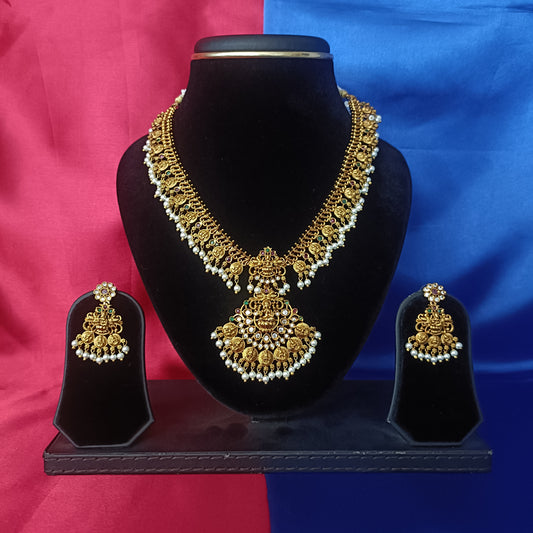 Beautiful Nakshi Short Necklace With Laxmi Idol