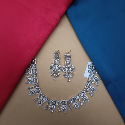 Elegant AD Short Necklace In White Stone