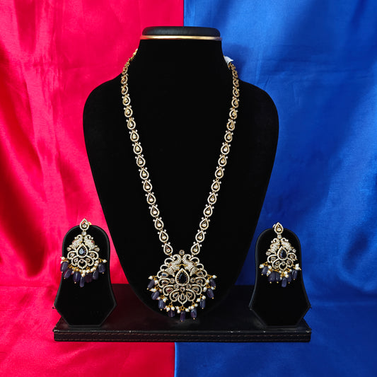 Elegant Victorian Long Necklace In Purple Beads