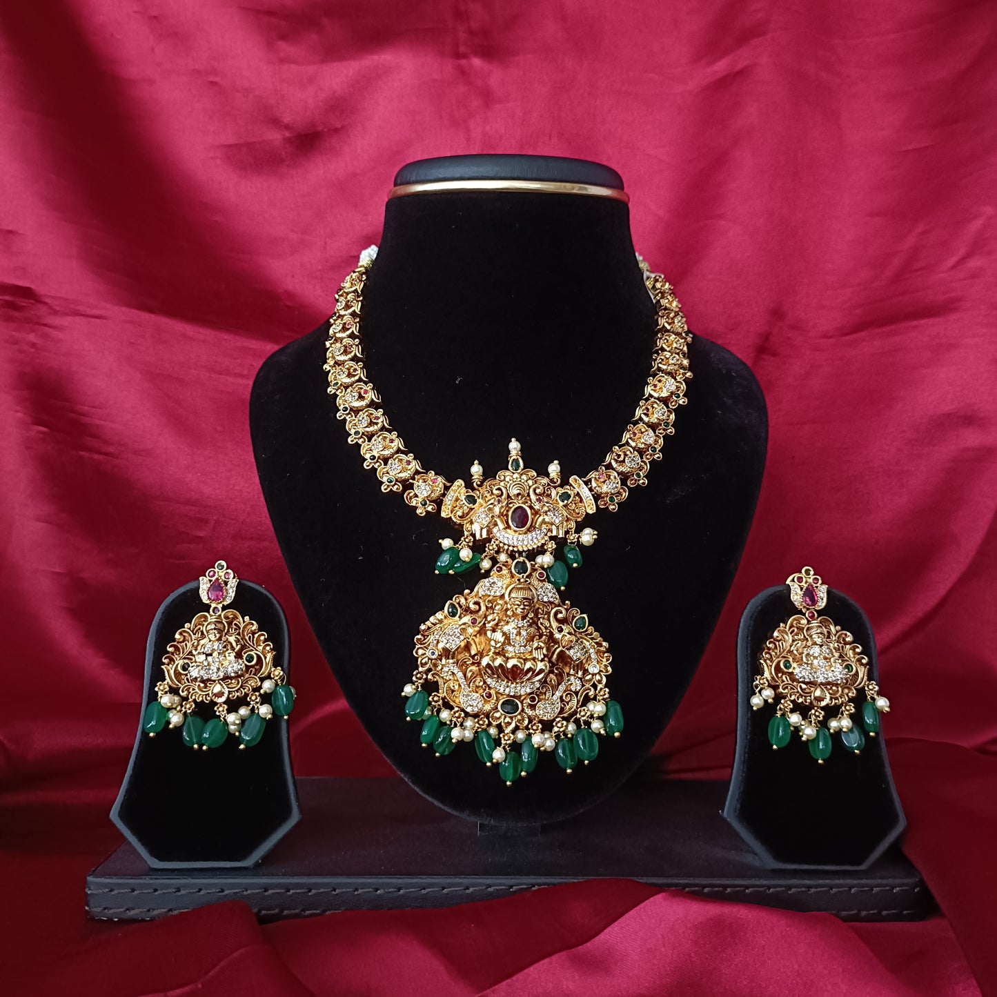 Beautiful Laxmi Idol Short Necklace