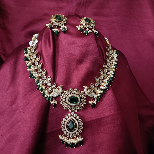 Elegant Mehandi Polished Short Necklace With Monalisa Beads