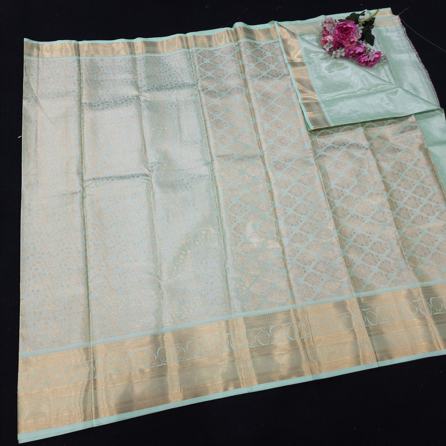 Self zari Brocade Sarees 😍🛍