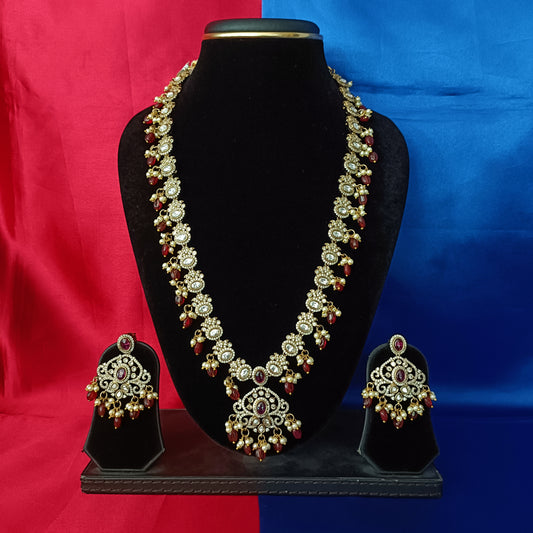 Elegant Victorian Long Necklace In Maroon Beads