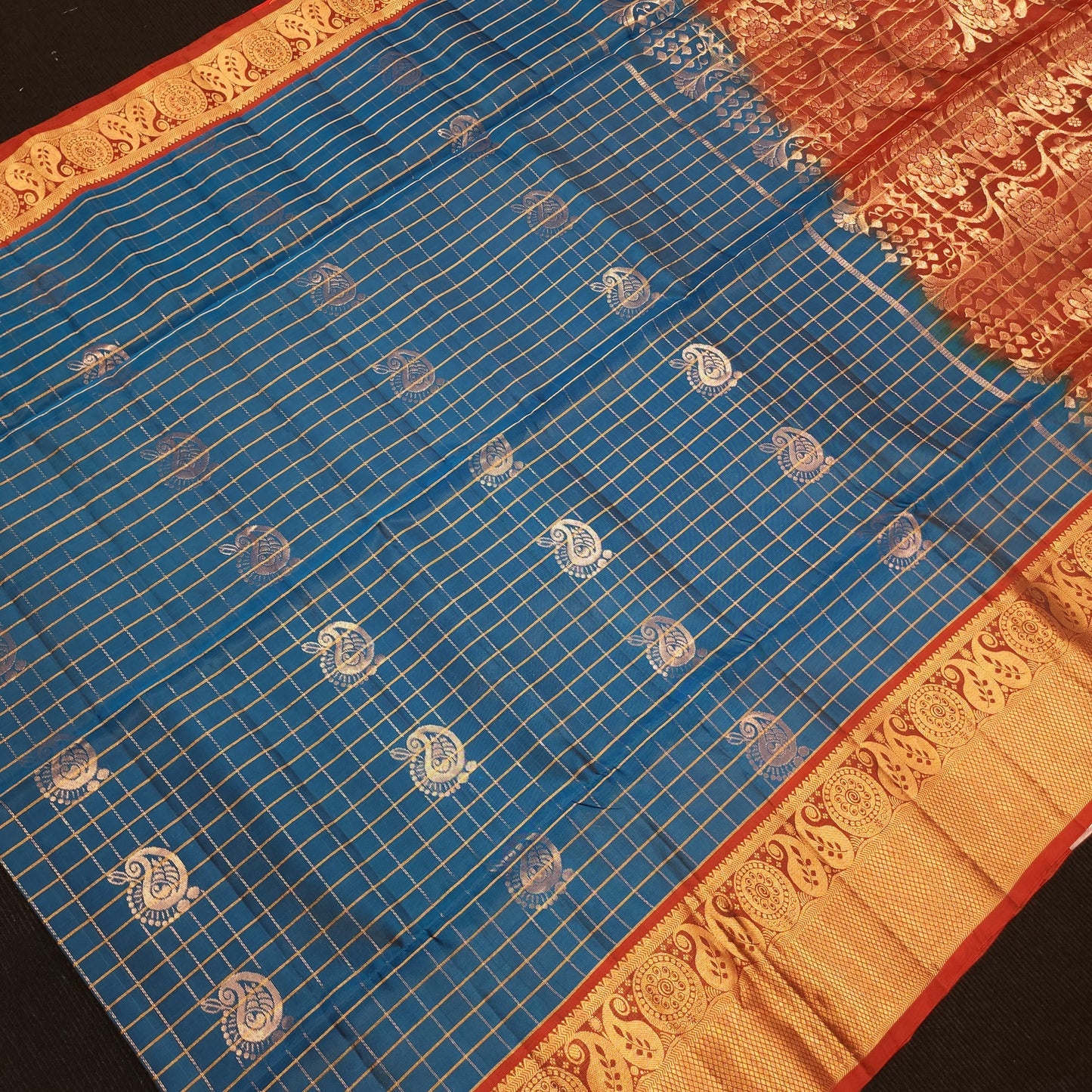 Kanchi Pattu Handloom Butta sarees ✨️