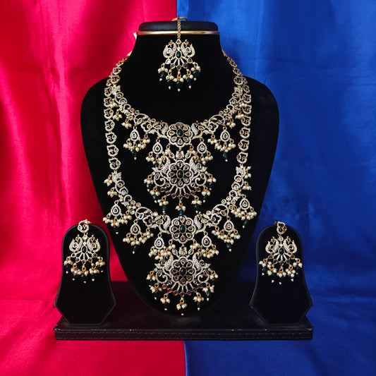 Elegant Victorian Combo Set In Green Beads