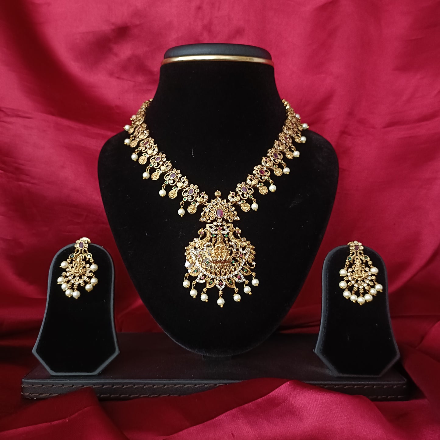 Beautiful Laxmi Idol Short Necklace