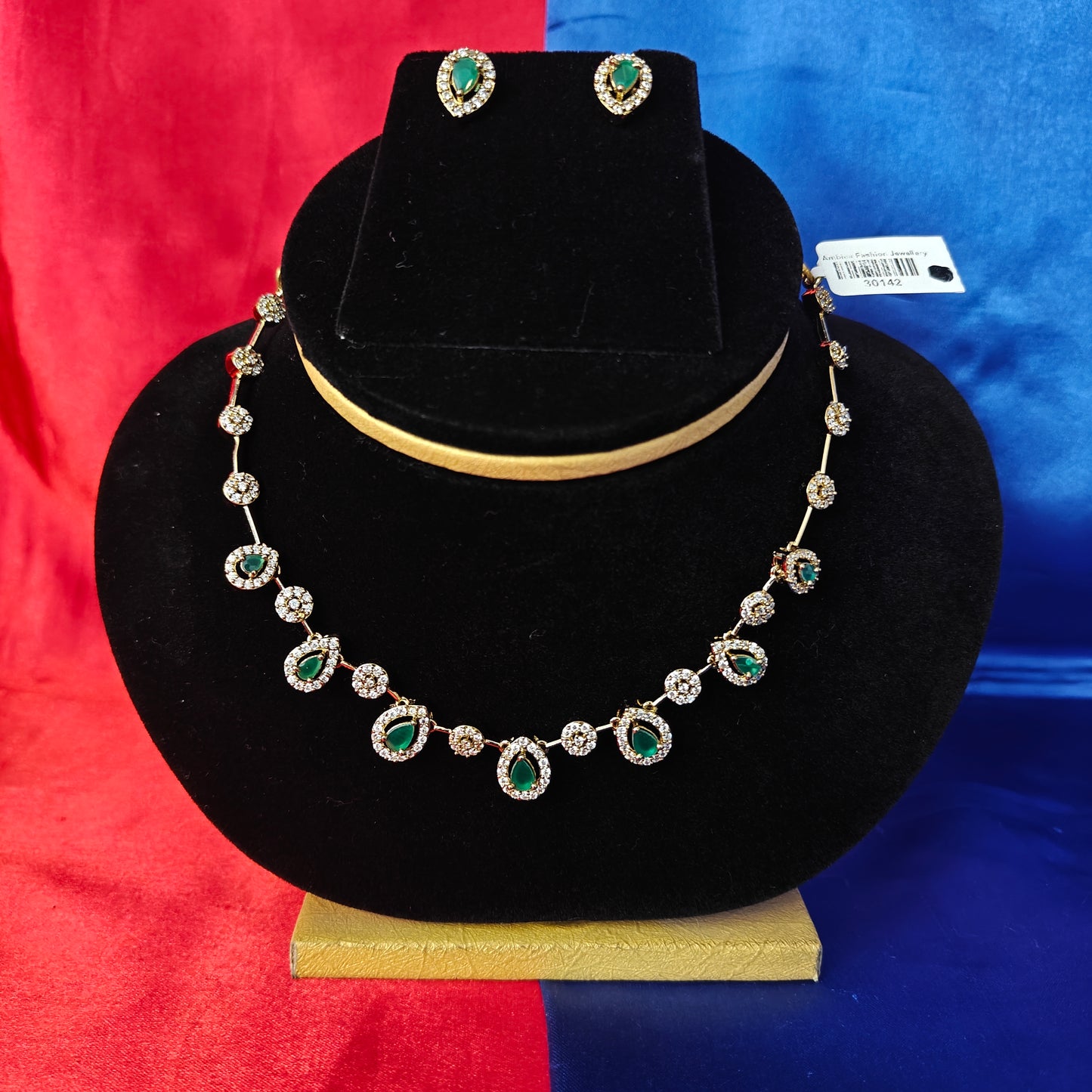 Beautiful Mini Haaram In Green Stone