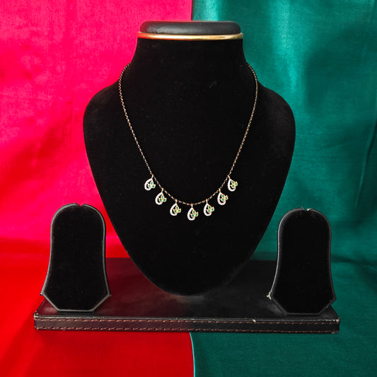 Beautiful Simple Black Beads Short In Green Stone