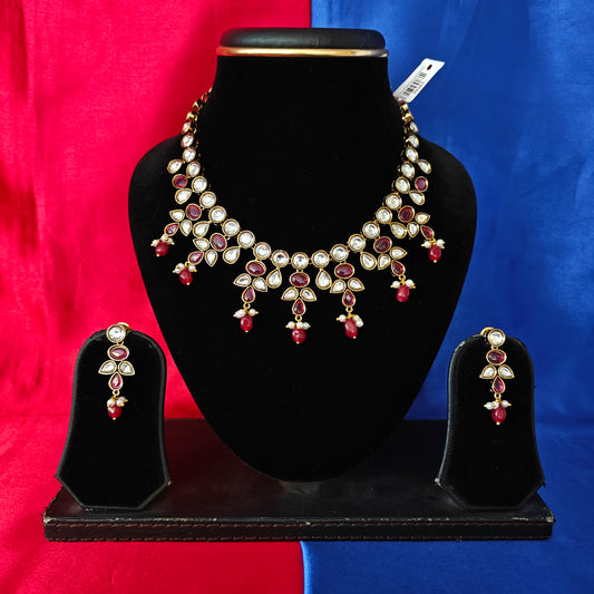 Beautiful Victorian Short Necklace In Ruby Stone