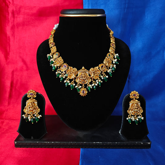 Beautiful Nakshi Short Necklace With Laxmi Idol