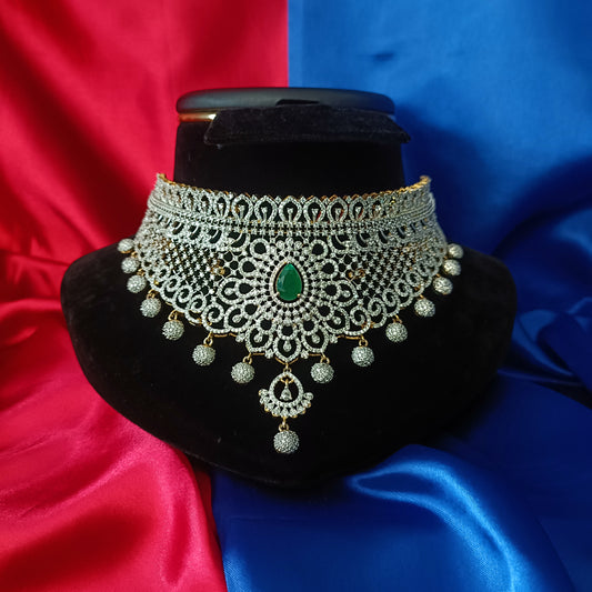 Beautiful GJ Choker In Green Stone