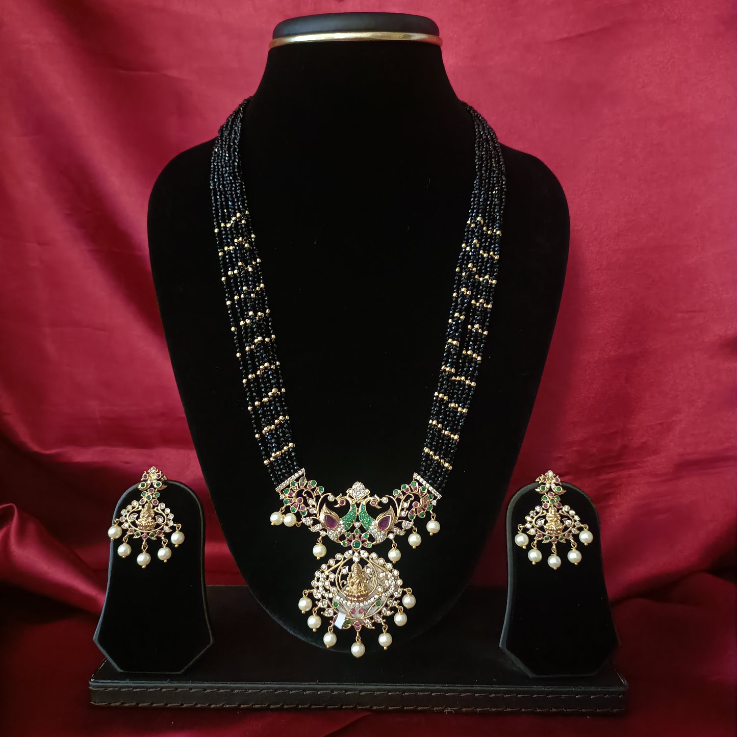 Beautiful Black Crystal Raani Haaram