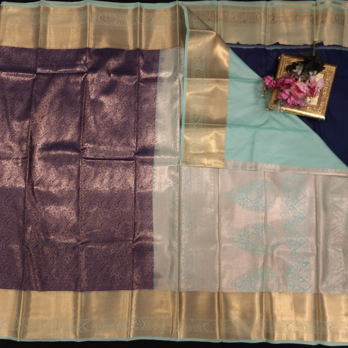 Resham Kanchi Pattu Contrast Border Saree