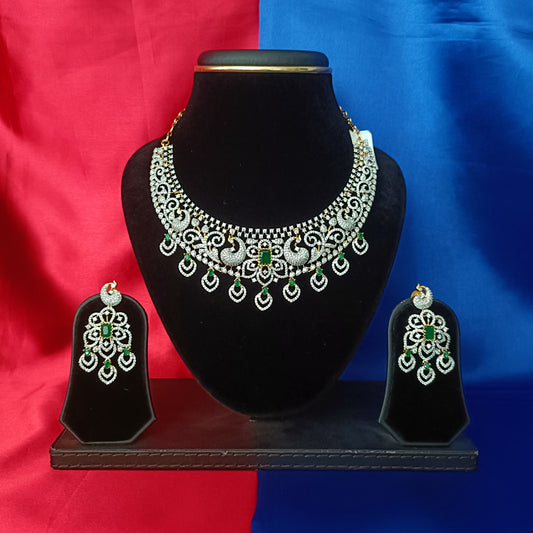 Beautiful GJ Short Necklace In Green Stone