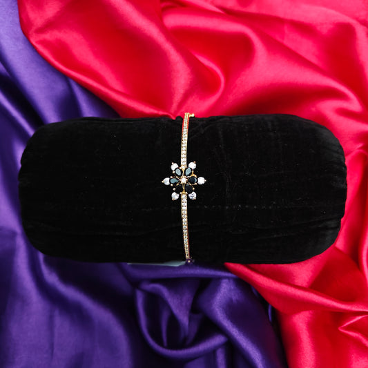 Beautiful Gold Bracelet In Black Stone