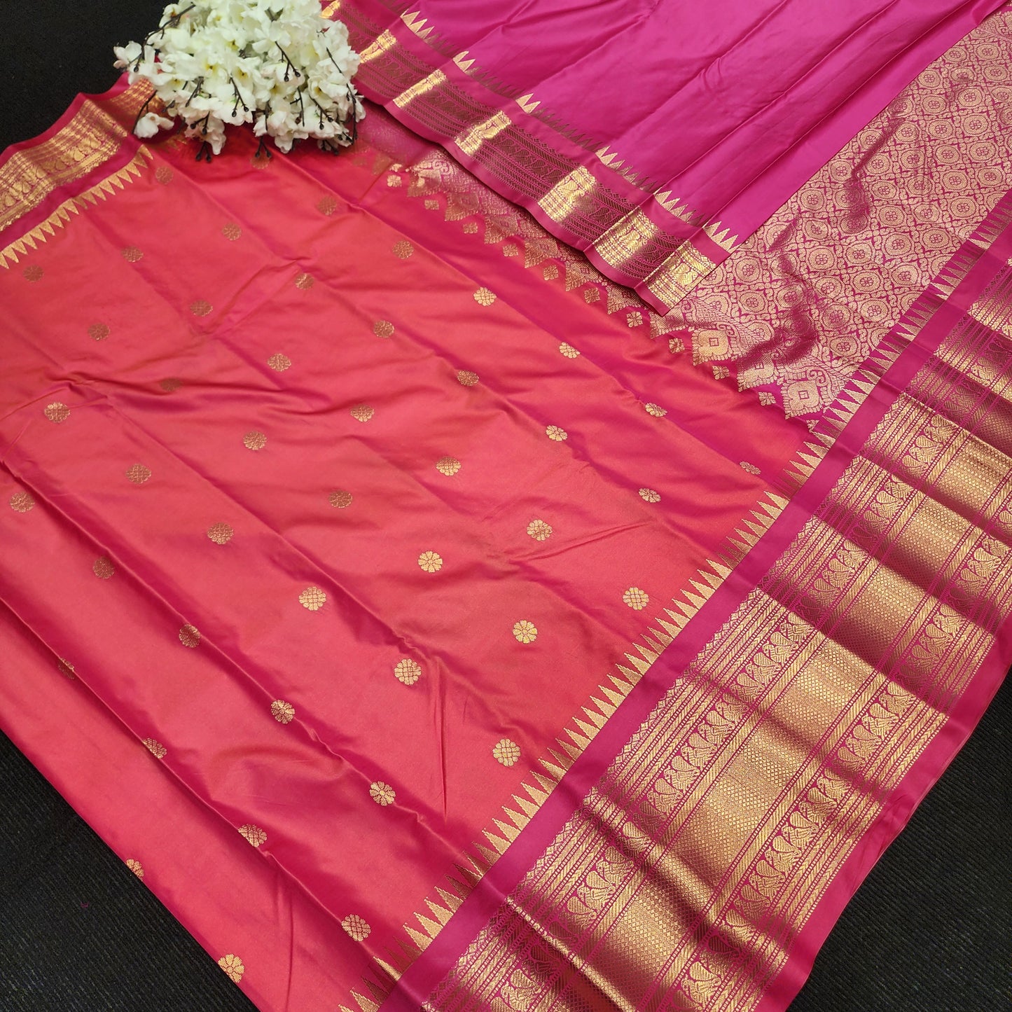 ✨️Gadwal Semi Pattu Sarees✨️