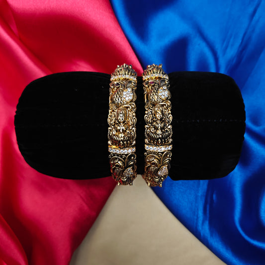 Beautiful Nakshi Bangle With Laxmi Idol