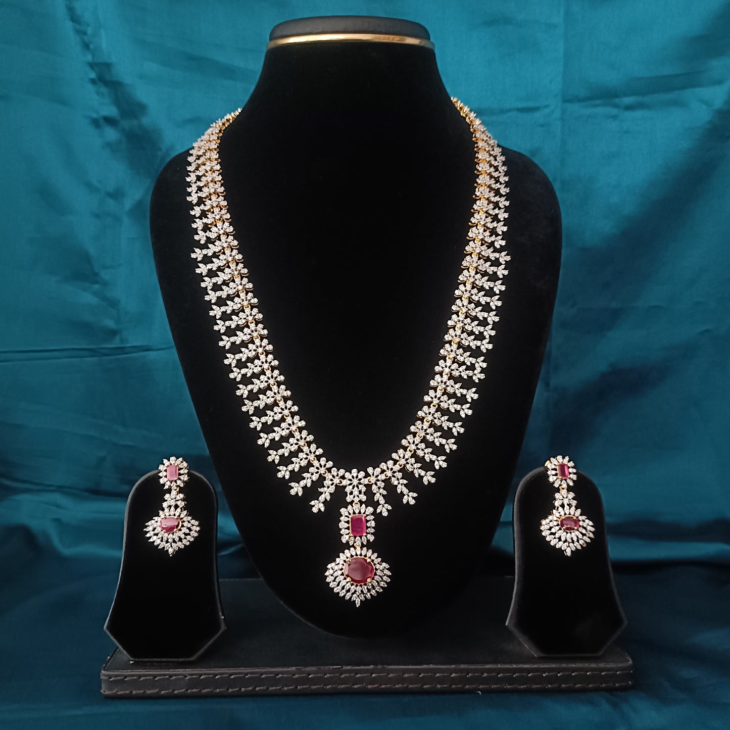 Beautiful GJ Long Necklace In Pink Stones