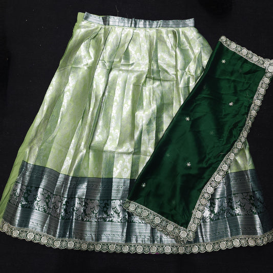 Traditional Banaras Half Saree