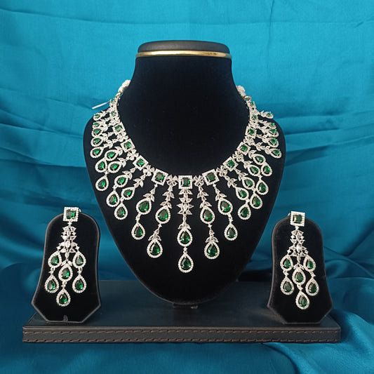 Elegant Emrold AD Short Necklace